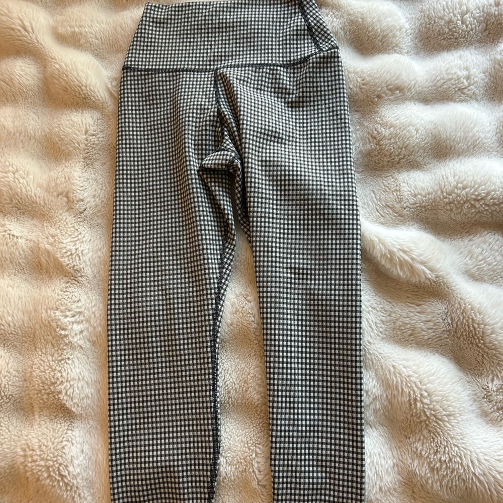 Nike Black and White gingham Performance Leggings 3/4 length